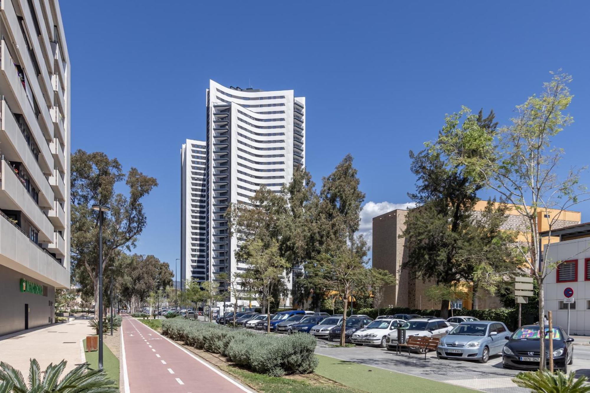 Malaga Skyline 1 Pool & Parking Free Apartment Екстериор снимка