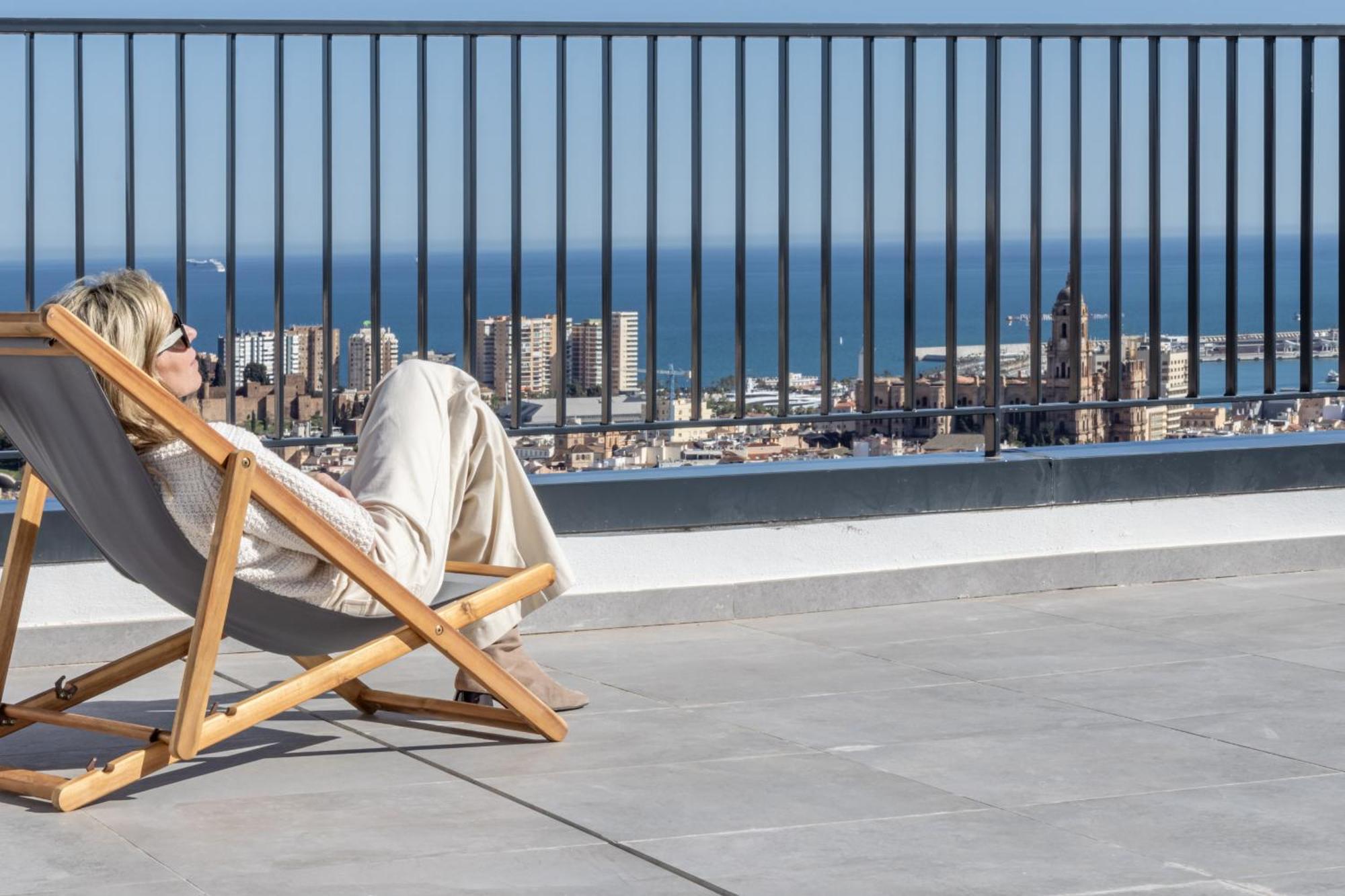 Malaga Skyline 1 Pool & Parking Free Apartment Екстериор снимка